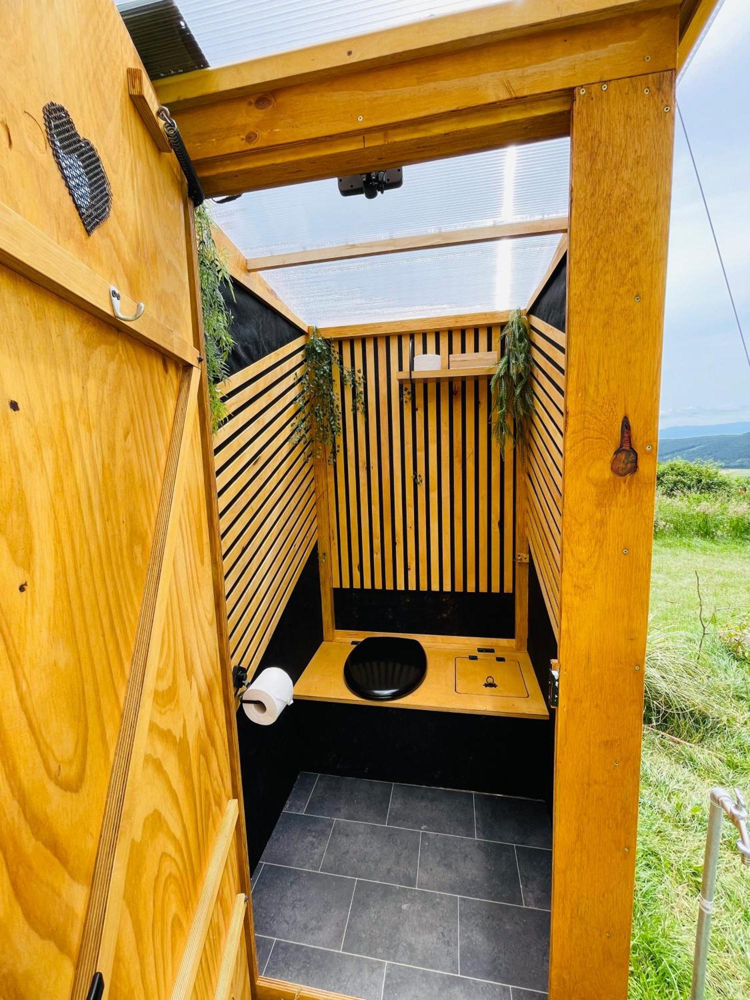Glamping Hohe Wand - Zelt Mit Sternenfenster Und Whirlpool Hotel Maiersdorf ภายนอก รูปภาพ