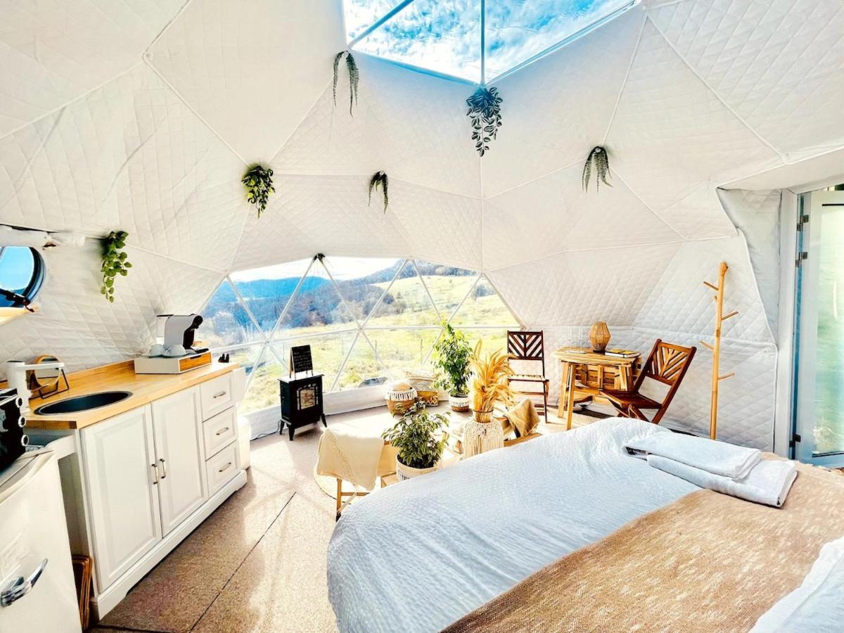 Glamping Hohe Wand - Zelt Mit Sternenfenster Und Whirlpool Hotel Maiersdorf ภายนอก รูปภาพ